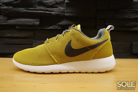 Nike Roshe Run on sale Print Heren Geel