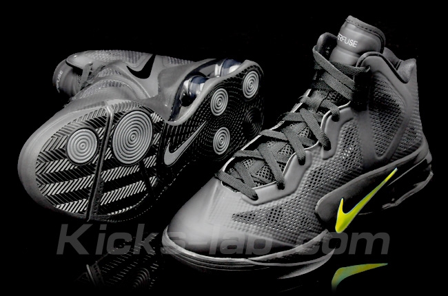 nike shox hyperballer