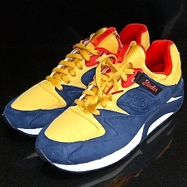 DJ Clark Kent Picks Up Packer Shoes x Saucony Grid 9000 Snow Beach