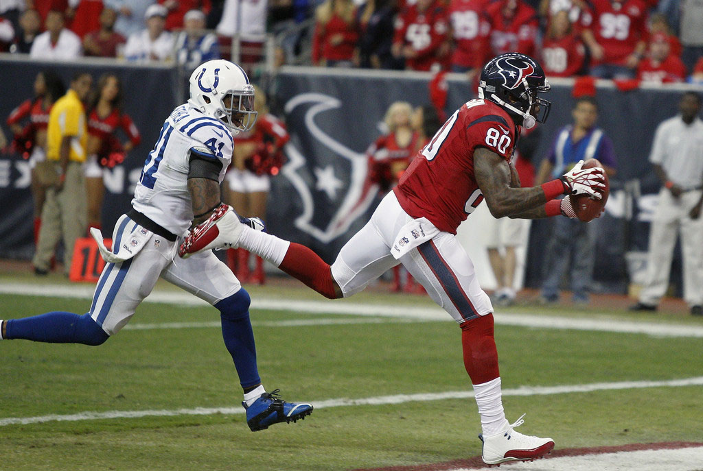 Andre Johnson Wearing Air Jordan 12 XII White/Red PE Cleats (7)