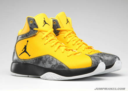 Jordan Brand Varsity Maize Pack 5