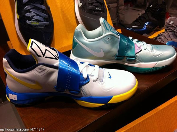 kd 4 yellow and blue