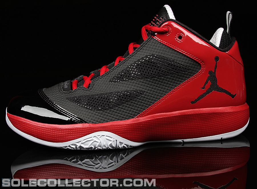 Closer Look // Mike Bibby's Jordan Q-Flight in Black / Red | Sole Collector