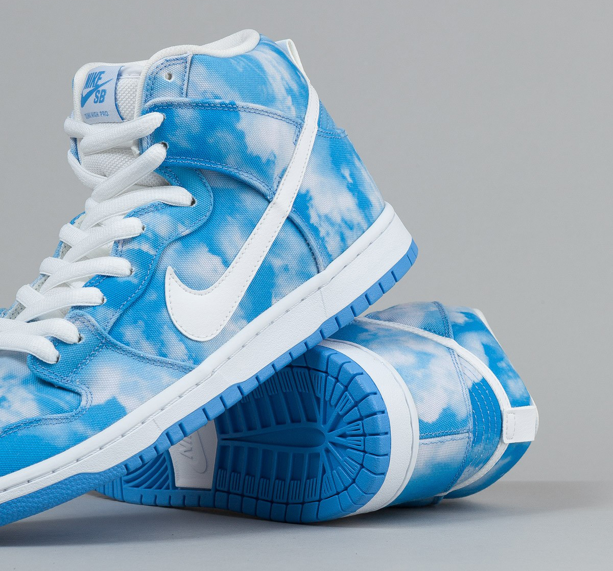 nike sb dunk high clouds