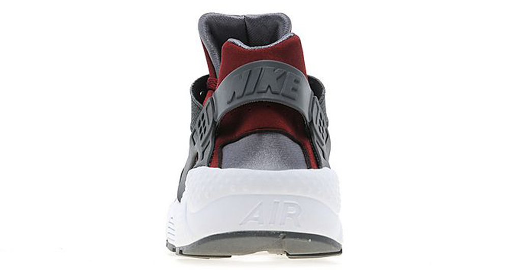 Nike Air Huarache Black/Team Red | Sole Collector