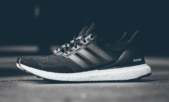 white ultra boost with black sole