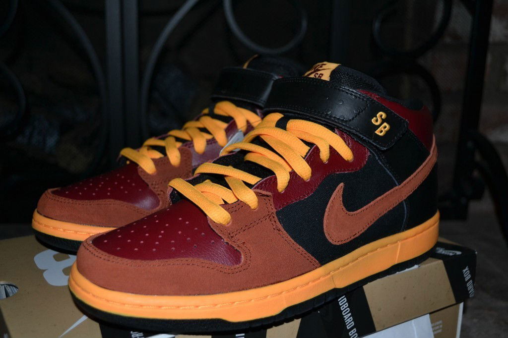 nike sb dunk ostrich