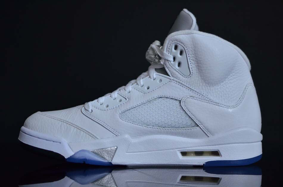 new white jordans