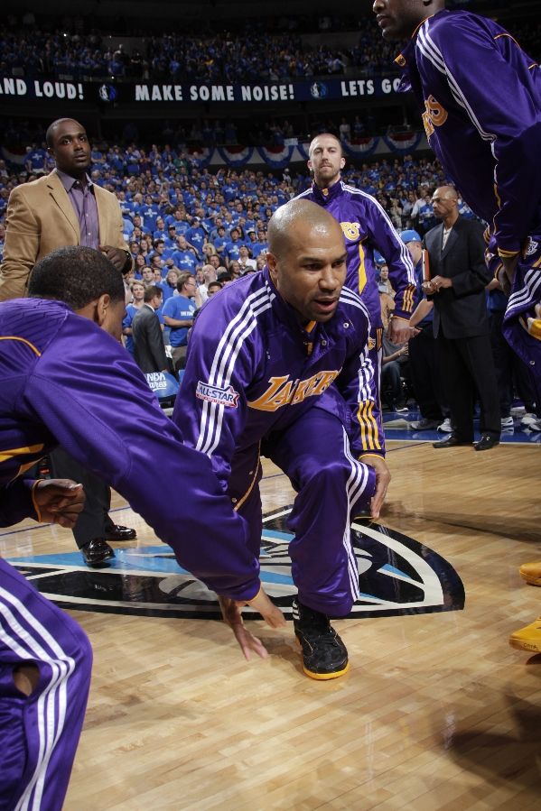 Derek Fisher wearing the adidas adiZero Crazy Light