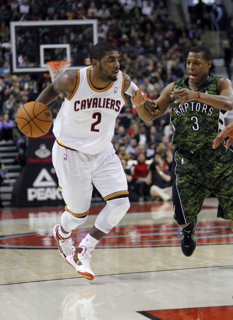 Kyrie deals irving hyperdunk