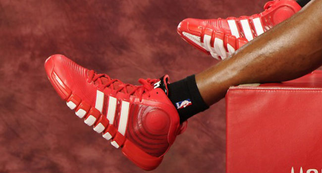 oveja Acuoso logo Dwight Howard Debuts adidas D Howard 4 "Rockets" | Sole Collector