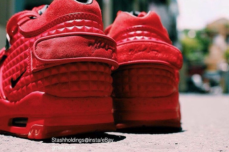 air cruz red