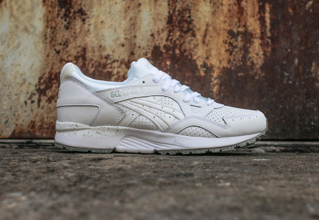 Little Cement on This White Gel-Lyte V 