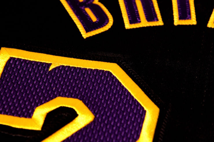 Lakers' Black 'Hollywood Nights' Uniforms Debut In Brooklyn