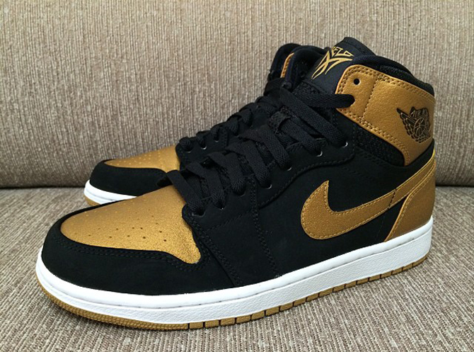 black and gold low top 1s
