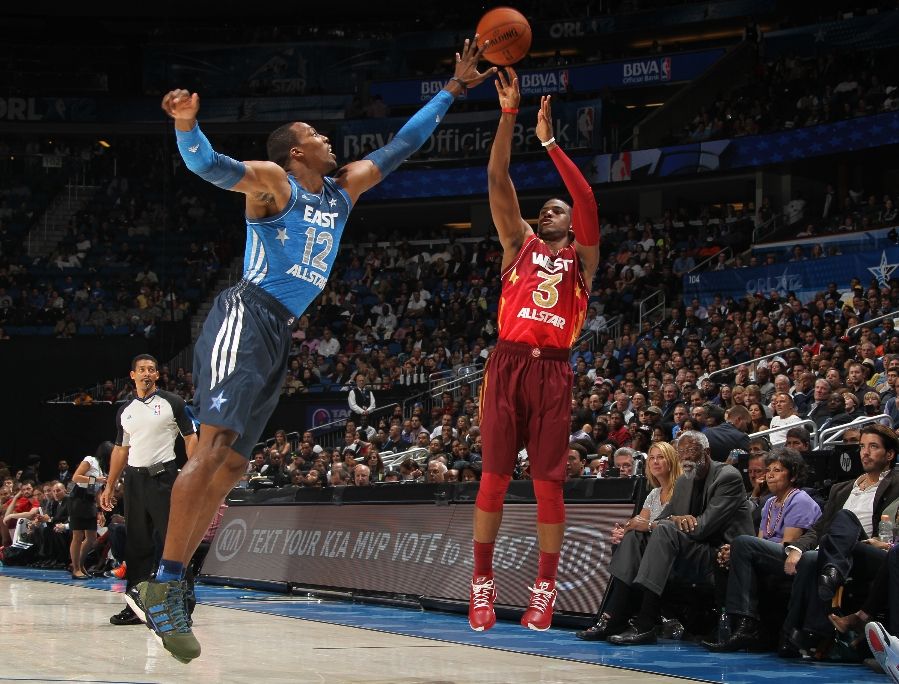 Dwight Howard wearing adidas adiPower Howard 2 Lei Feng Shoes G49115 (3)