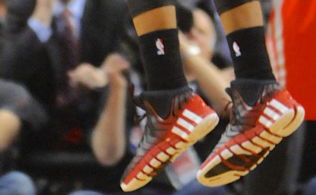 Damian Lillard Ends Series with Game-Winning Three in adidas Crazyquick 2 (5)