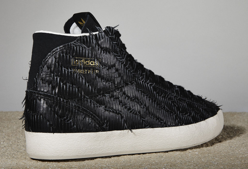 adidas Originals Women's Luxury Sneaker 