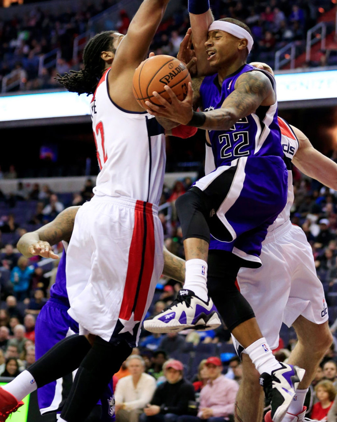 Isaiah Thomas Reebok Kamikaze II Low PE Kings Away