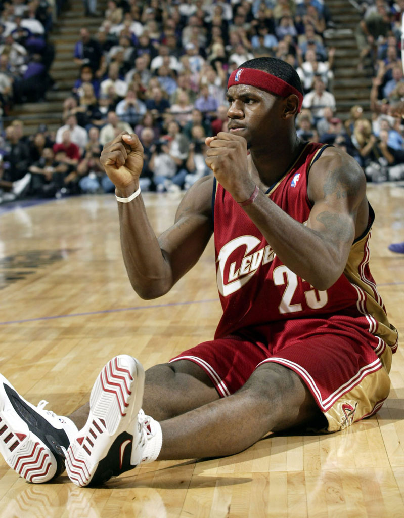 23 Photos from LeBron James' First Season in Cleveland | Sole Collector