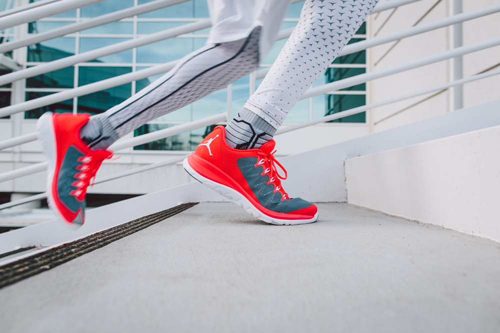 jordan running shoes red