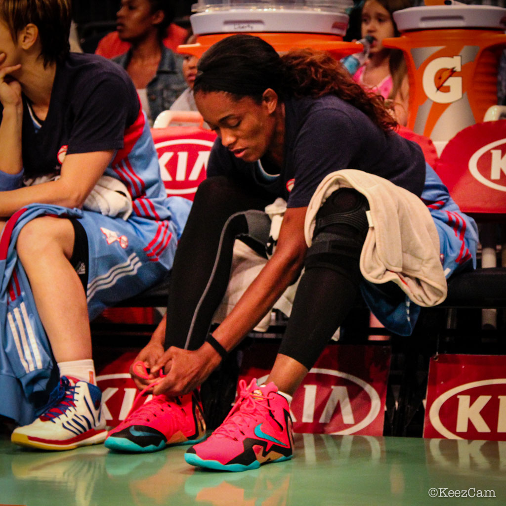 Swin Cash wearing Nike LeBron XI 11 Elite Hero (1)