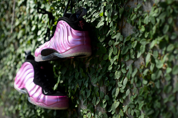 Pearlized pink outlet foamposite