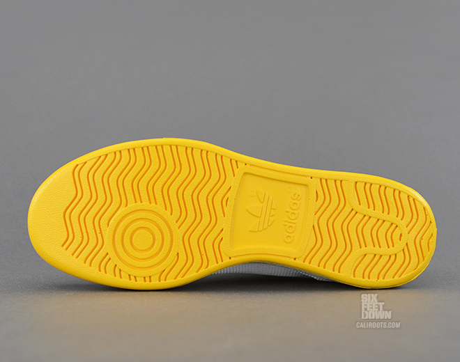 adidas yellow sole