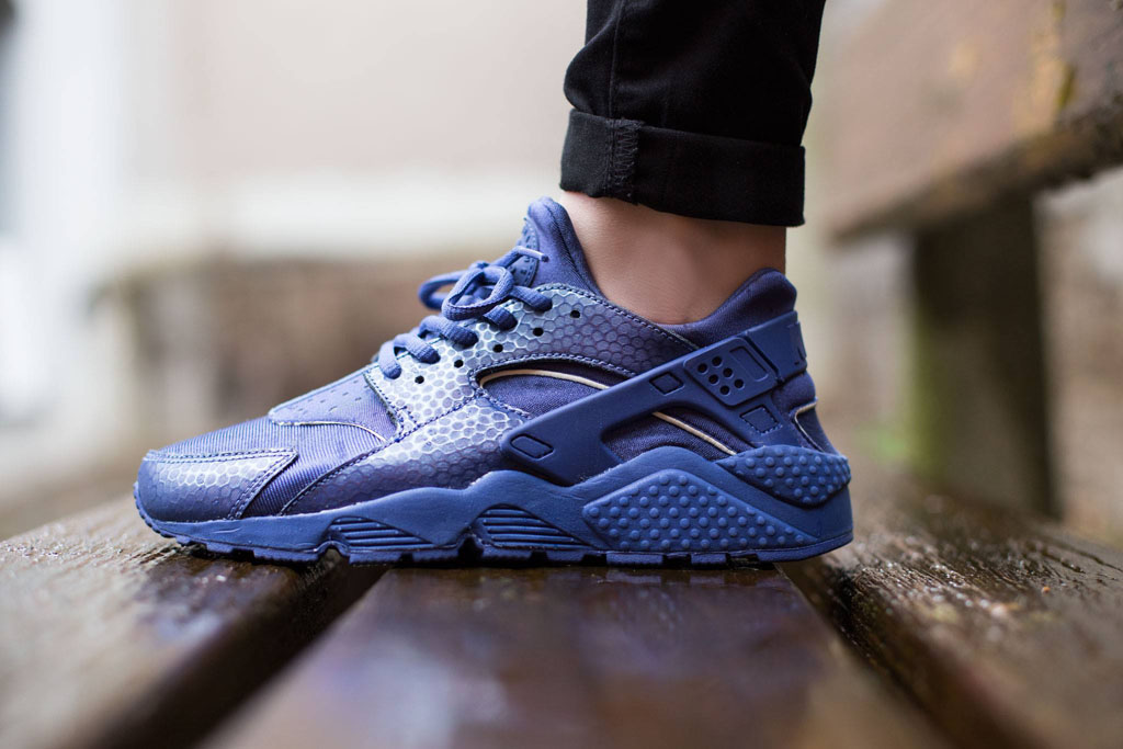 huaraches blue and pink