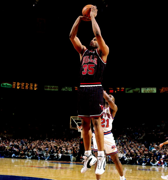 michael jordan wearing black jersey