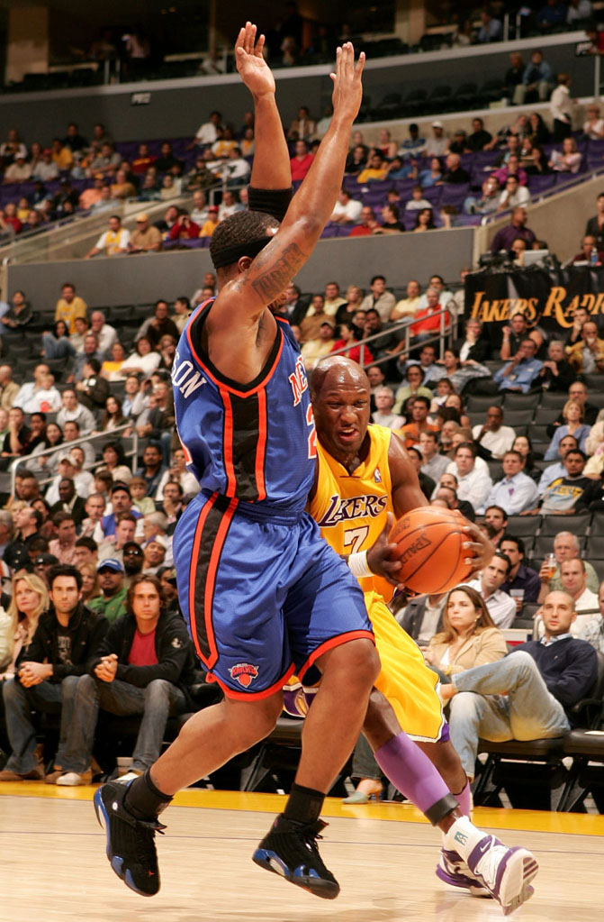 Quentin Richardson wearing Air Jordan XIV 14 New York Knicks Away PE