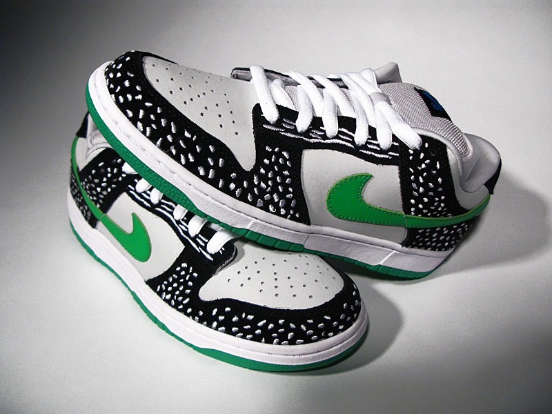 Nike SB Dunk Low - \