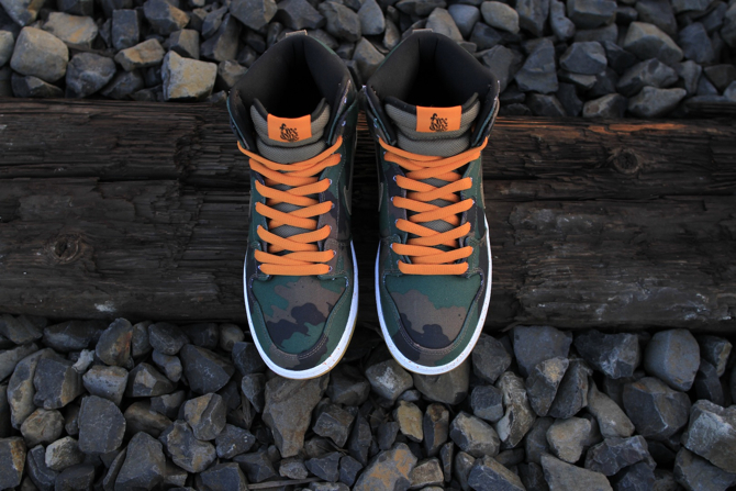 510 Skate Shop x Nike SB Dunk High Fog Camo top view