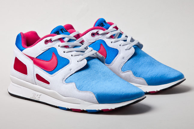 Majestuoso Caso Wardian Trascendencia Nike Air Flow - Voltage Cherry | Sole Collector