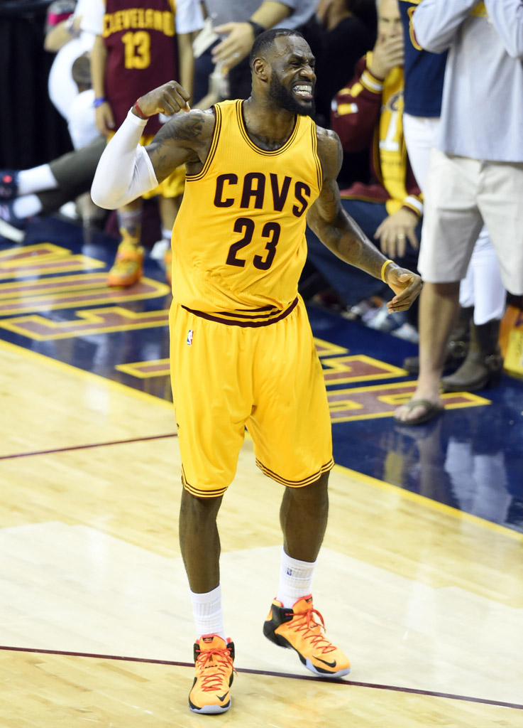 lebron wearing lebron witness 4