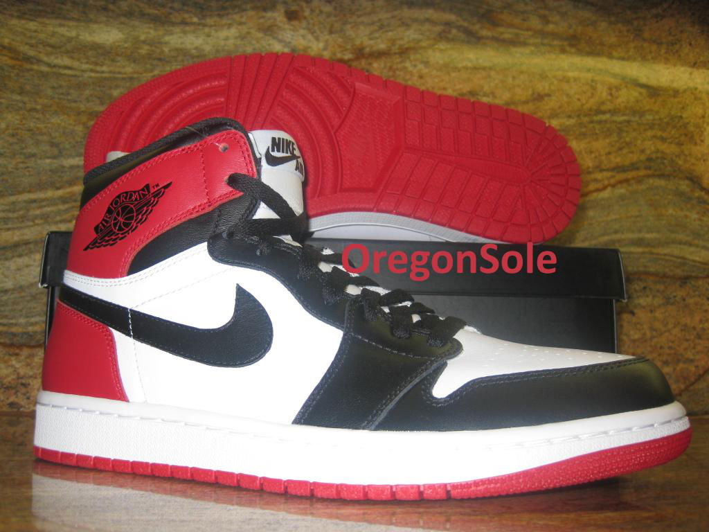 Air Jordan Retro I 1 High OG Black Toe 555088-184 (1)