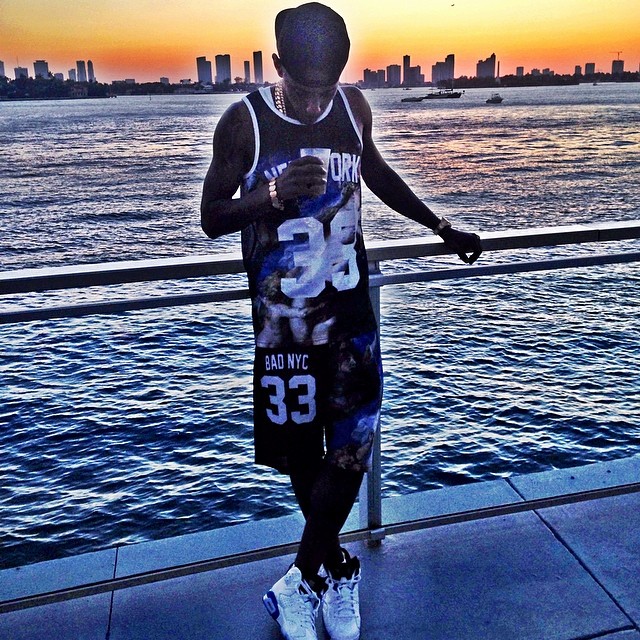 Fabolous wearing Air Jordan VI 6 Sport Blue