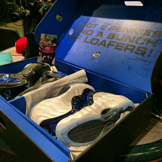 DJ Funk Flex Picks Up Nike Shooting Stars Pack