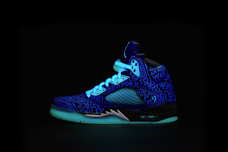 Jordan 5 glow store in the dark