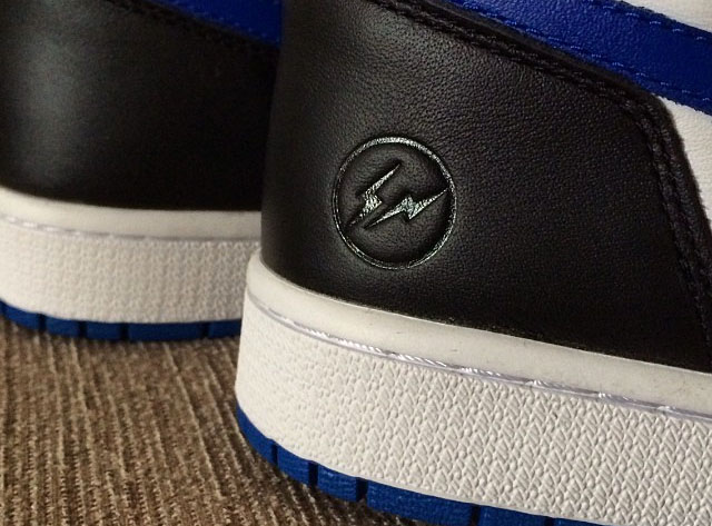 Fragment Design x Air Jordan I 1 (5)