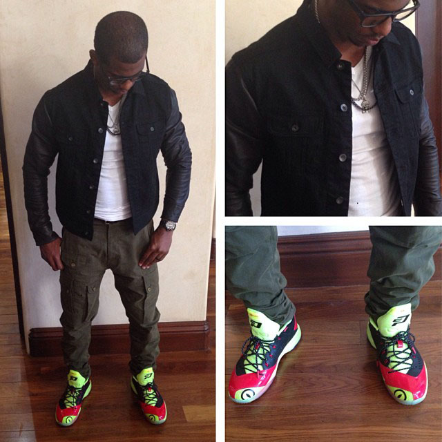 Chris Paul wearing Jordan CP3.VII