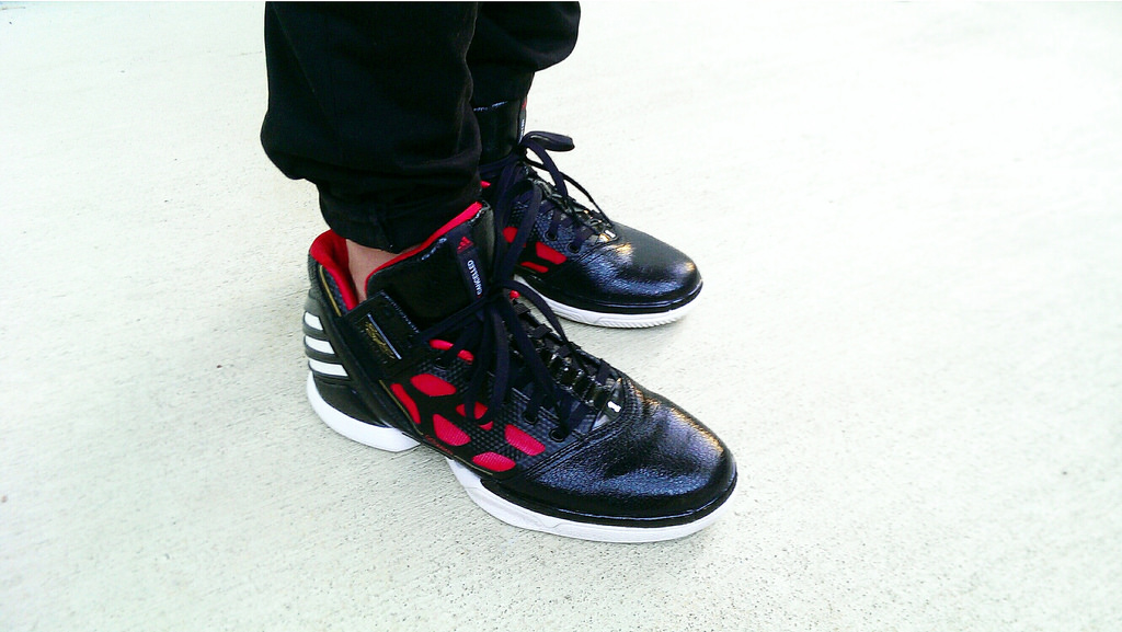 ChunkyMky in the Black/Red adidas D Rose 2