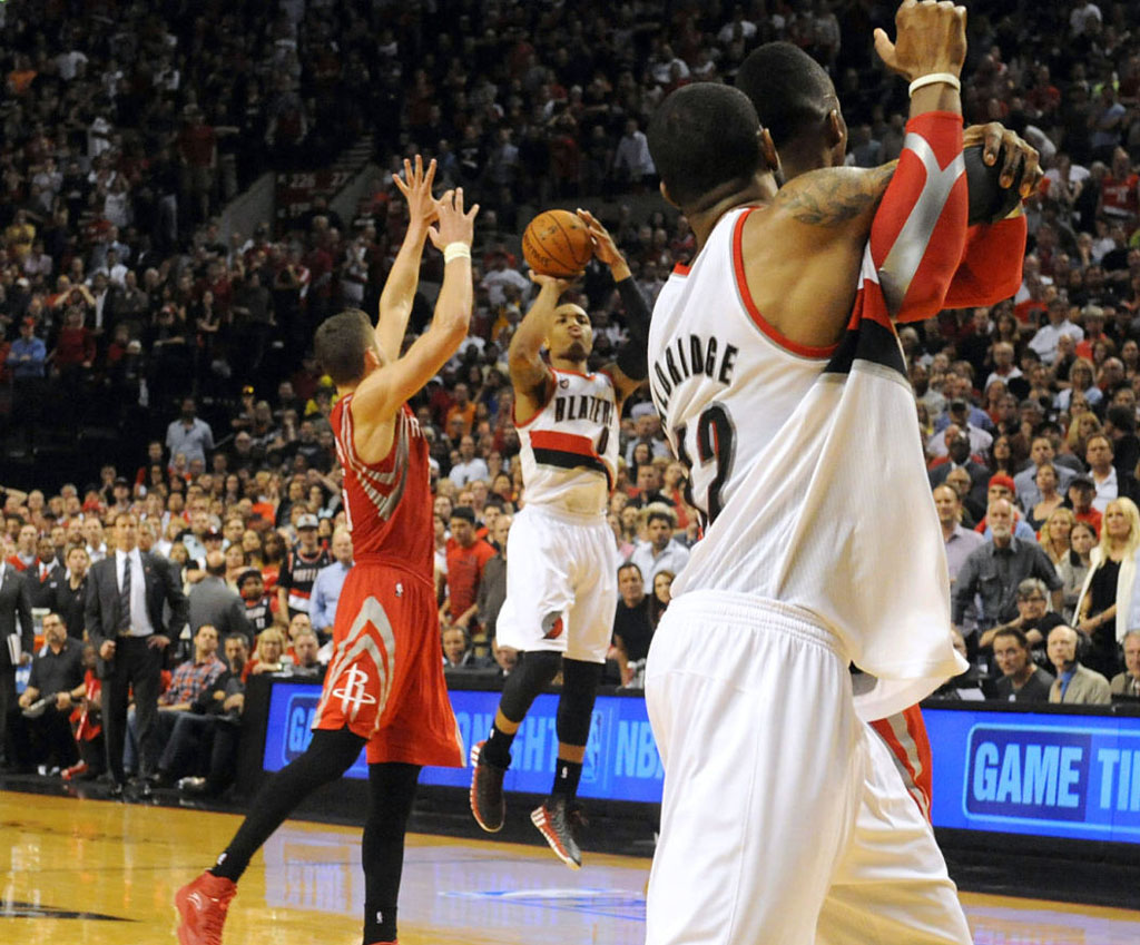 Damian Lillard Ends Series with Game-Winning Three in adidas Crazyquick 2 (2)