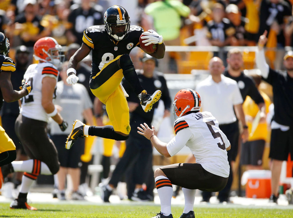 Antonio Brown Kicks Punter in Nike Alpha Pro Cleats (2)