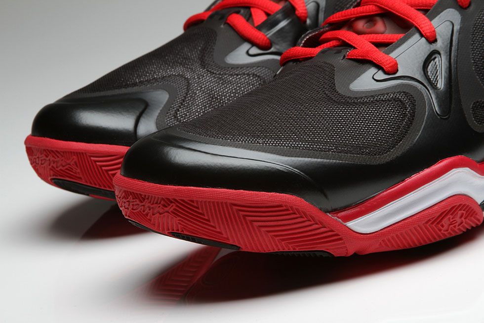 Brandon Jennings Under Armour Anatomix Spawn Low PE (2)