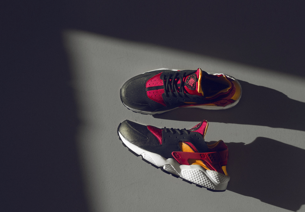 Nike Air Huarache size Exclusive in Black Laser Orange and Fuchsia