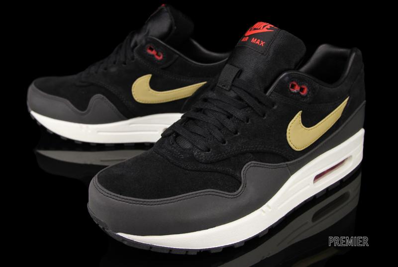 nike air max 1 black and gold