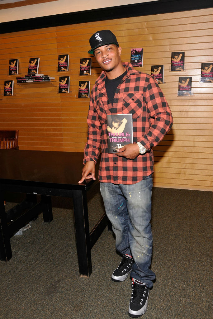 T.I. wearing Air Jordan IX 9 Johnny Kilroy (3)