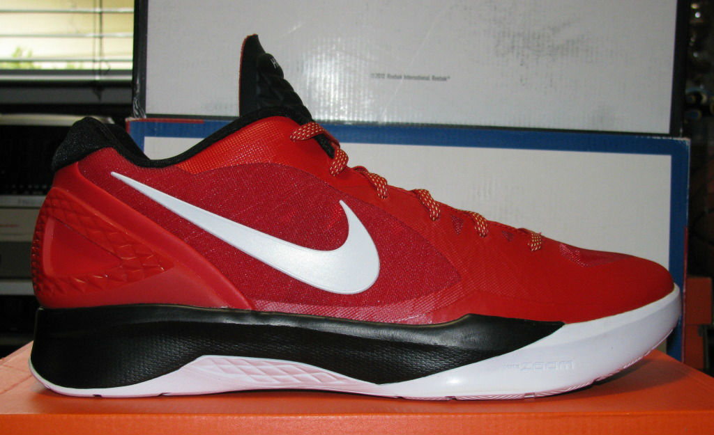Spotlight // Pickups of the Week September 29, 2012 - Nike Zoom Hyperdunk 2011 Low Mike Miller Finals PE by jr_lyon