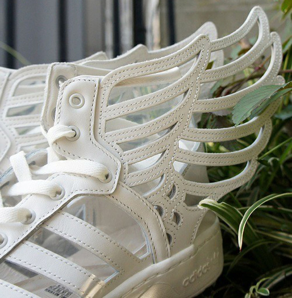 adidas originals jeremy scott wings beige